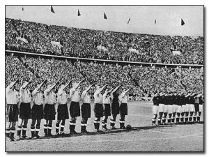Saludo fascista de la selección inglesa de futbol en un partido. 1938.